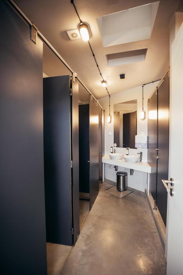 Mute Hostel بورتو كوفو المظهر الخارجي الصورة